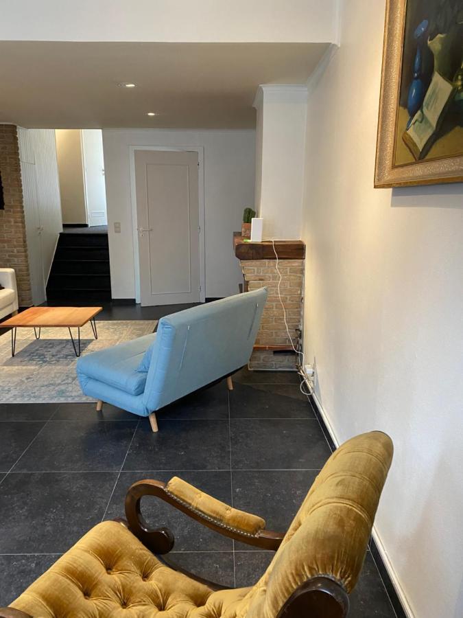 Large 3 Bedroom House With Terrace In The Center Of Bruges Hébergement de vacances