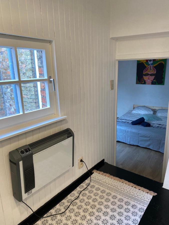 Large 3 Bedroom House With Terrace In The Center Of Bruges Hébergement de vacances